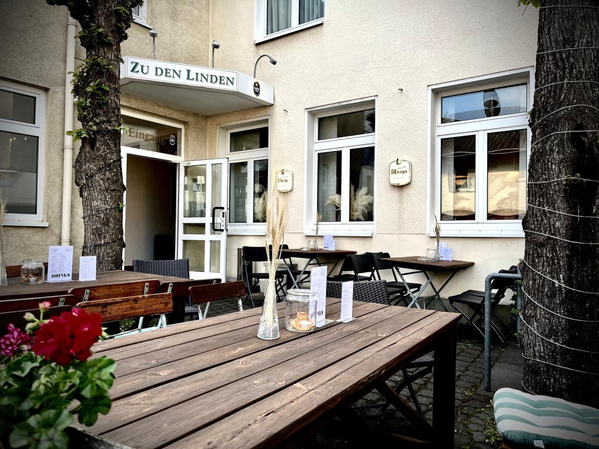 Hotel Zu Den Linden Wachtberg Buitenkant foto